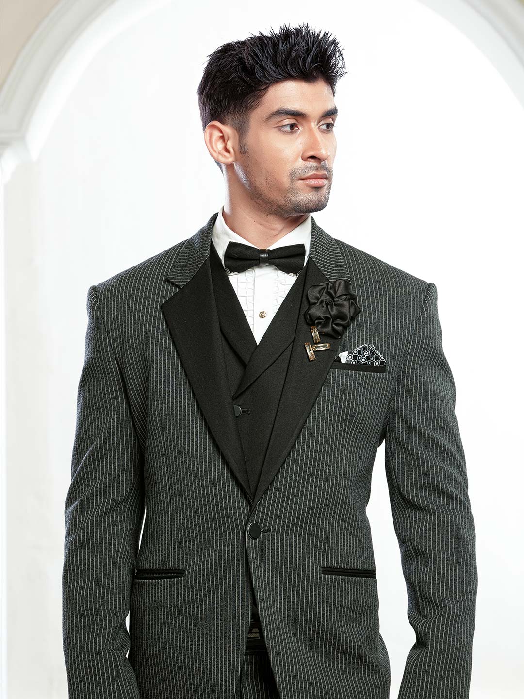 High Quality Pinstripe Wedding Tuxedos Peaked Lapel Slim Fit One Button Groom Wear Formal Party Prom Men Suit Blazer(Jacket+Pants)