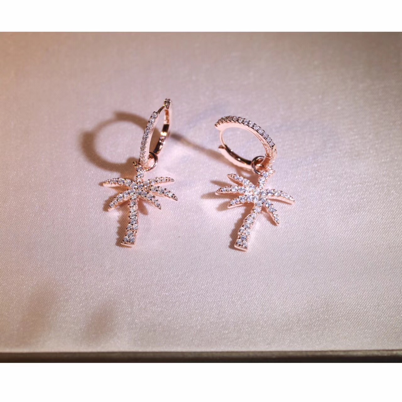 Fashion-Silver Fashion Simple Women Coconut Palm Tree Dangle Earring Drop Earrings Summer Holiday Hawaii Earring jewelry English Lock