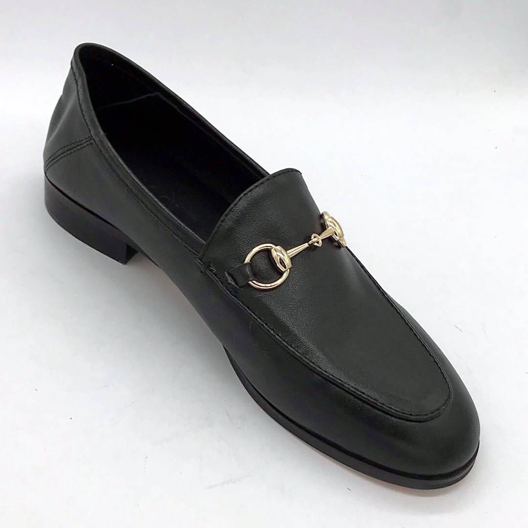 Genuine leather and flat shoes 2019 spring and autumn season Metal clasps Brand women's shoes men and women Flat heel Designer single s, Black
Genuine leather and flat shoes 2019 spring and autumn season Metal clasps Brand women's shoes men and women Flat heel Designer single s, Black