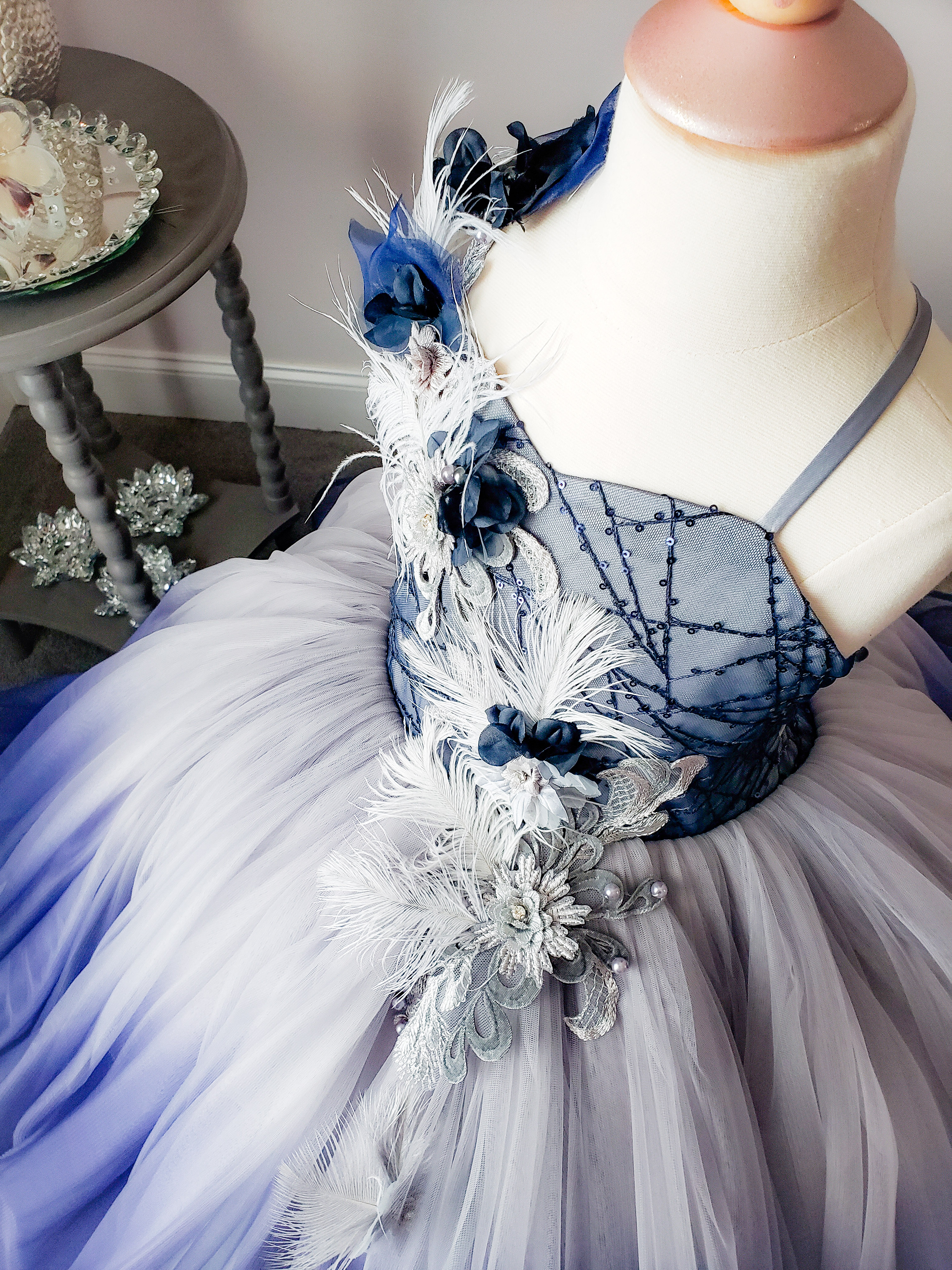 Modest Ball Gown Flower Girl Dress Spaghetti Sleeveless Tulle Lace Hand Made Flower Ruched Wedding Dress Floor Length Girl's Birthday Part