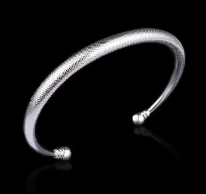 Bracelet Gift 925 Sterling Silver Plated Fashion Charms Bangle Bracelets Retro Vintage Designer Jewelry for Women Christmas Gift Wholesale, Black
Bracelet Gift 925 Sterling Silver Plated Fashion Charms Bangle Bracelets Retro Vintage Designer Jewelry for Women Christmas Gift Wholesale, Black
