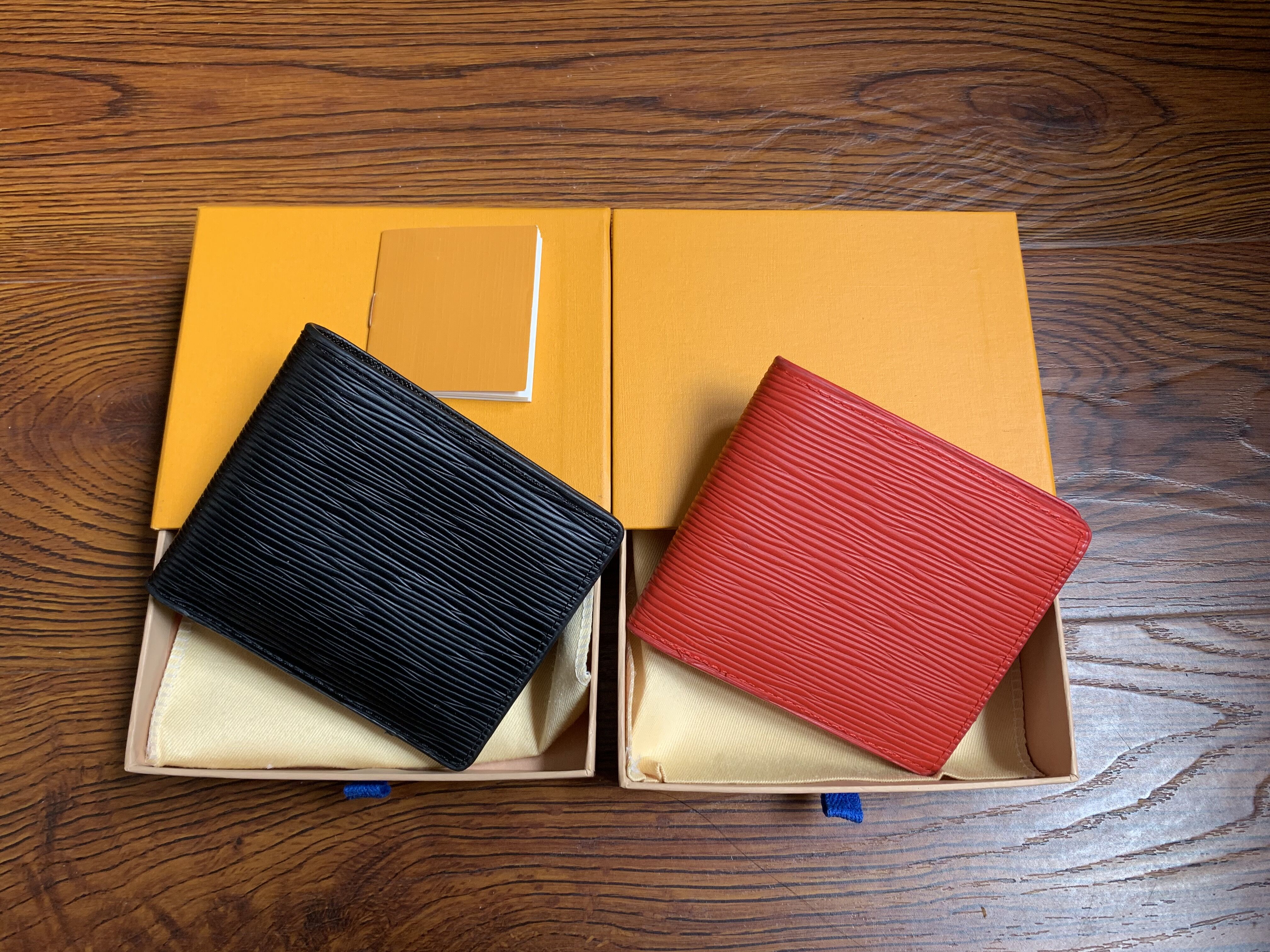 2017 new best quality men leather brand classic luxury wallet casual short paragraph designer cardholder pocket fashion wallet men 60985, Red
2017 new best quality men leather brand classic luxury wallet casual short paragraph designer cardholder pocket fashion wallet men 60985, Red