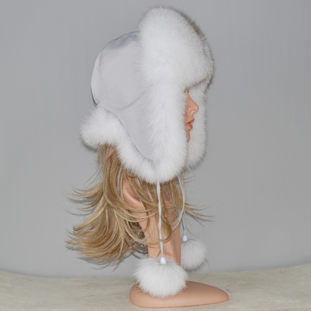 New Style Winter Genuine Real Fox Fur Hat Women 100% Natural Real Fox Fur Cap 2018 Quality Warm Russia Real Fox Fur Bomber Caps D19011503