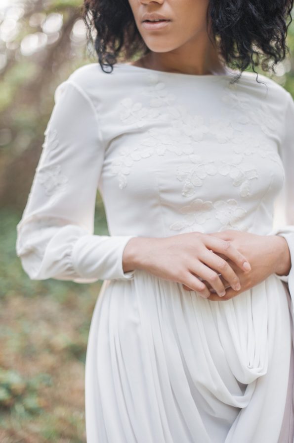 2020 Modest Country Wedding Dresses A Line Jewel Neck Long Sleeve Bohemian Wedding Dress Custom Made Elegant Vestidos De Novia