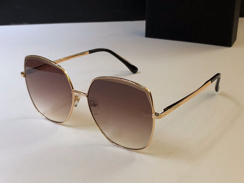 4682 New Women Fashion Sunglasses oval designer Sunglasses UV400 Protection Come with case, White;black
4682 New Women Fashion Sunglasses oval designer Sunglasses UV400 Protection Come with case, White;black