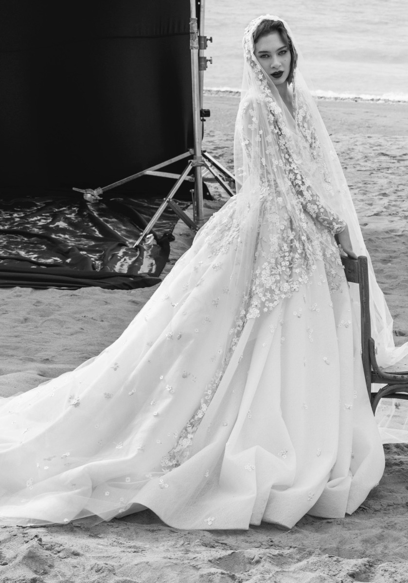 spring long sleeve wedding dresses v neck beads appliqued beach wedding gowns custom made robes de marie