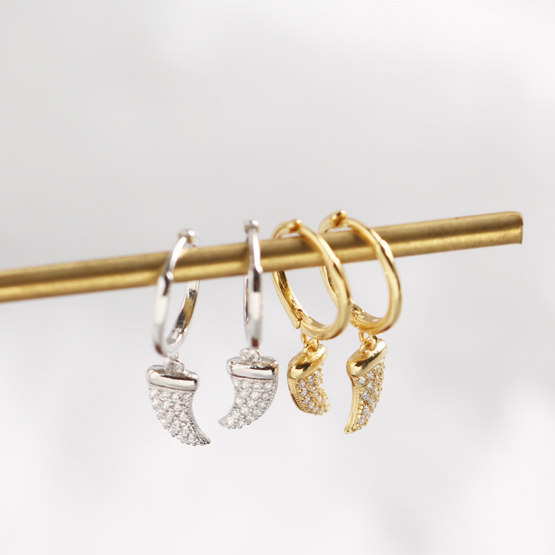 Shining Zircon Tooth Earring Real 925 Sterling Silver Small Gold Pendant Women Earring Korean Drop Earrings Wedding 925 Jewelry
Shining Zircon Tooth Earring Real 925 Sterling Silver Small Gold Pendant Women Earring Korean Drop Earrings Wedding 925 Jewelry