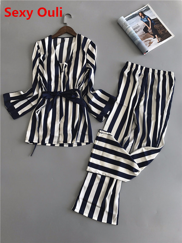 Satin Pajamas for Women Elegant 3Pieces Sleepwear Female Sexy Lace At All Seasons Silk Pajamas Set stripper sleepwear
Satin Pajamas for Women Elegant 3Pieces Sleepwear Female Sexy Lace At All Seasons Silk Pajamas Set stripper sleepwear