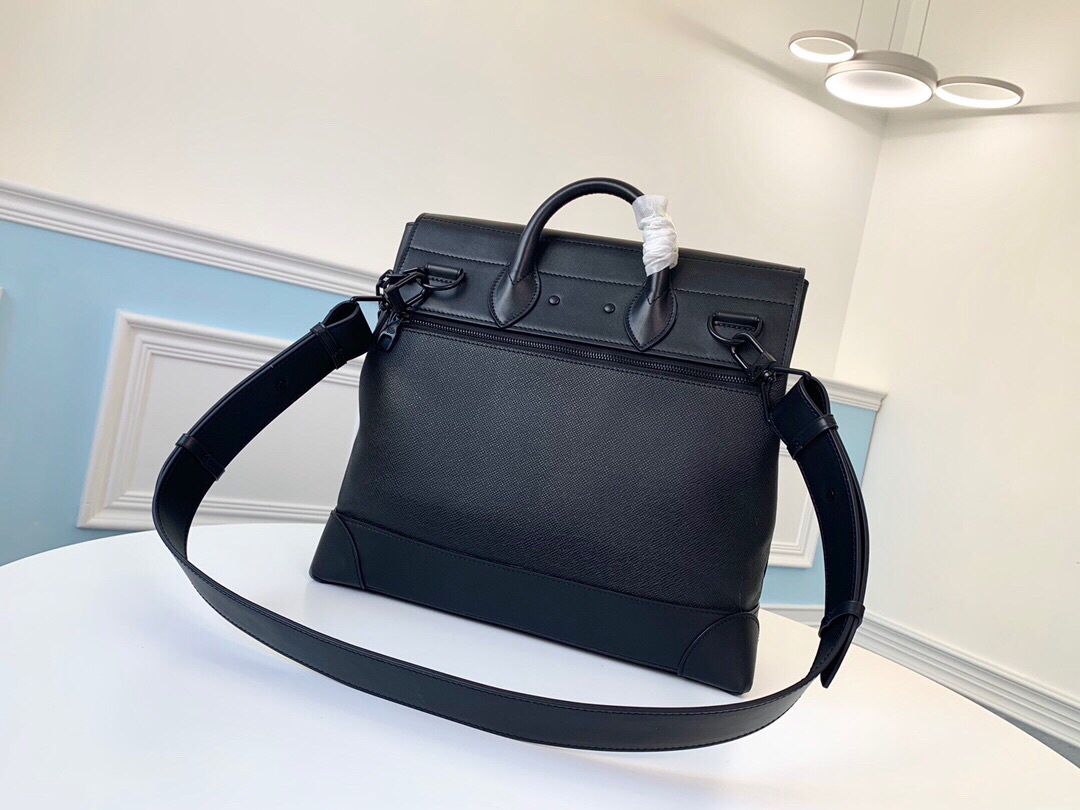 The latest fashion briefcase, handbag, design new type of inclined back, style trend., Brown
The latest fashion briefcase, handbag, design new type of inclined back, style trend., Brown