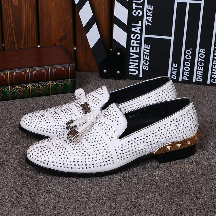 Hot Sale Casual Formal groomsmen Shoes For Men Black Genuine Leather Tassel Men Wedding groom Shoes Gold Metallic Studded Loafers 3 Colors