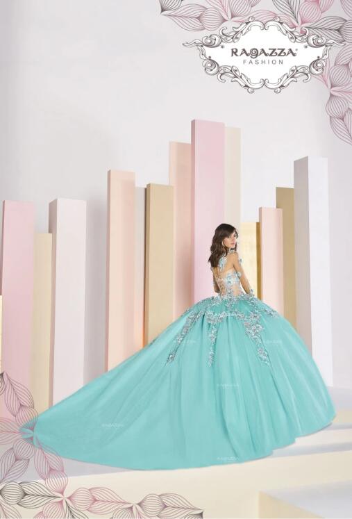Blue Ball Gown Quinceanera Dresses Jewel Neck Puffy Skirt Embroidery Sweet 15 Dress Tulle Lace Prom Gowns Pageant Dress