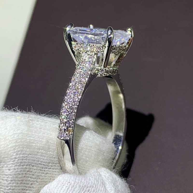 Sparkling Hot Sale New Arrival Luxury Jewelry 925 Sterling Silver Cushion Shape White Topaz CZ Diamond Pave Women Wedding Bridal Crown Ring