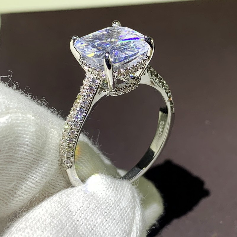 Sparkling Hot Sale New Arrival Luxury Jewelry 925 Sterling Silver Cushion Shape White Topaz CZ Diamond Pave Women Wedding Bridal Crown Ring