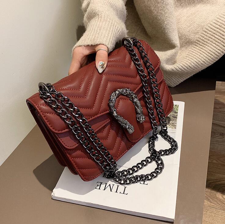 Factory wholesale brand wave pattern women messenger bag classic diamond chain bags elegant atmosphere diamonds leather shoulder handbag
Factory wholesale brand wave pattern women messenger bag classic diamond chain bags elegant atmosphere diamonds leather shoulder handbag