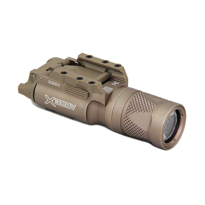 Tactical SF X300V LED White Light High Power Output Hunting Rifle Pistol Light fit 20mm Picatinny Rail
Tactical SF X300V LED White Light High Power Output Hunting Rifle Pistol Light fit 20mm Picatinny Rail