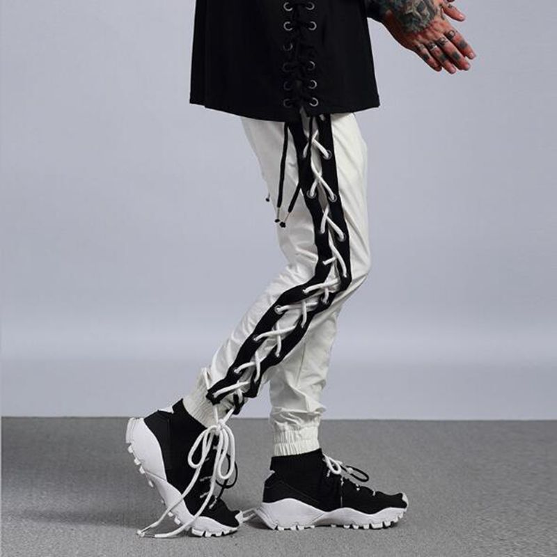2018 Men's high-grade retro sweatpants American street hip-hop street dance loose straps beam foot guard pants school pants men, Black
2018 Men's high-grade retro sweatpants American street hip-hop street dance loose straps beam foot guard pants school pants men, Black