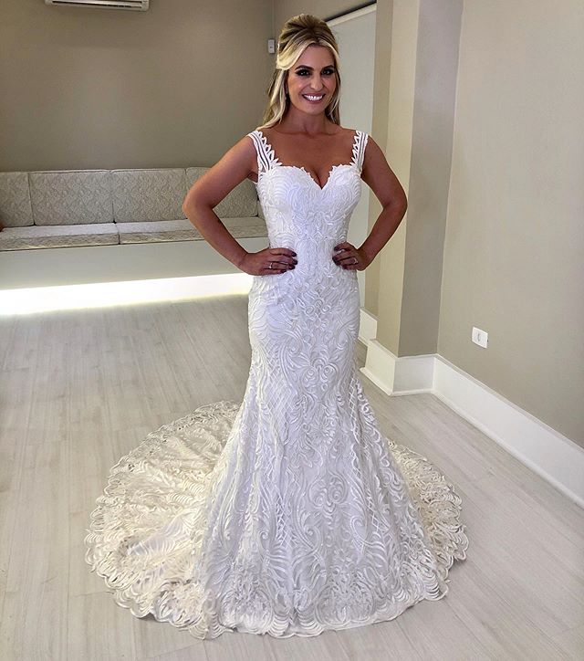 2020 Lace Mermaid Wedding Dresses Sexy Spaghetti Appliques Bridal Gowns Backless Sweep Train Plus Size Wedding Dress