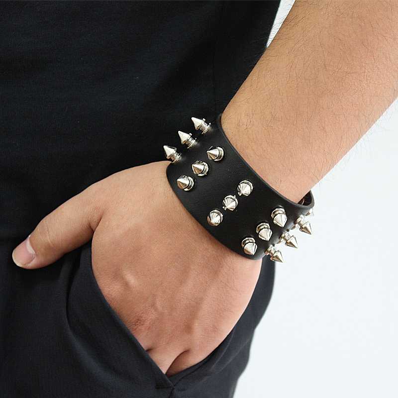 Cuff Multilayers Rock Spikes Rivet Chains Gothic Punk Wide Leather Bracelet Bangle 2021 Fashion Men Bracelets Jewelry Pulseiras
Cuff Multilayers Rock Spikes Rivet Chains Gothic Punk Wide Leather Bracelet Bangle 2021 Fashion Men Bracelets Jewelry Pulseiras
