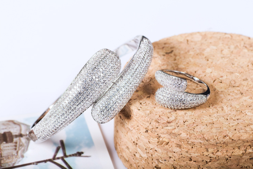 2024 New Sterg Sier White Sapphire CZ Dia Open Drop Bracelet, Original Jewelry for Women, Wedding Engagement Anniversary