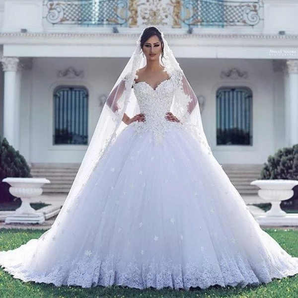 2020 Latest Arabic Ball Gown Wedding Dresses Sheer Neck Appliques Lace Garden Chapel Bridal Gowns vestidos de novia Plus Size Customized, Same as image
2020 Latest Arabic Ball Gown Wedding Dresses Sheer Neck Appliques Lace Garden Chapel Bridal Gowns vestidos de novia Plus Size Customized, Same as image