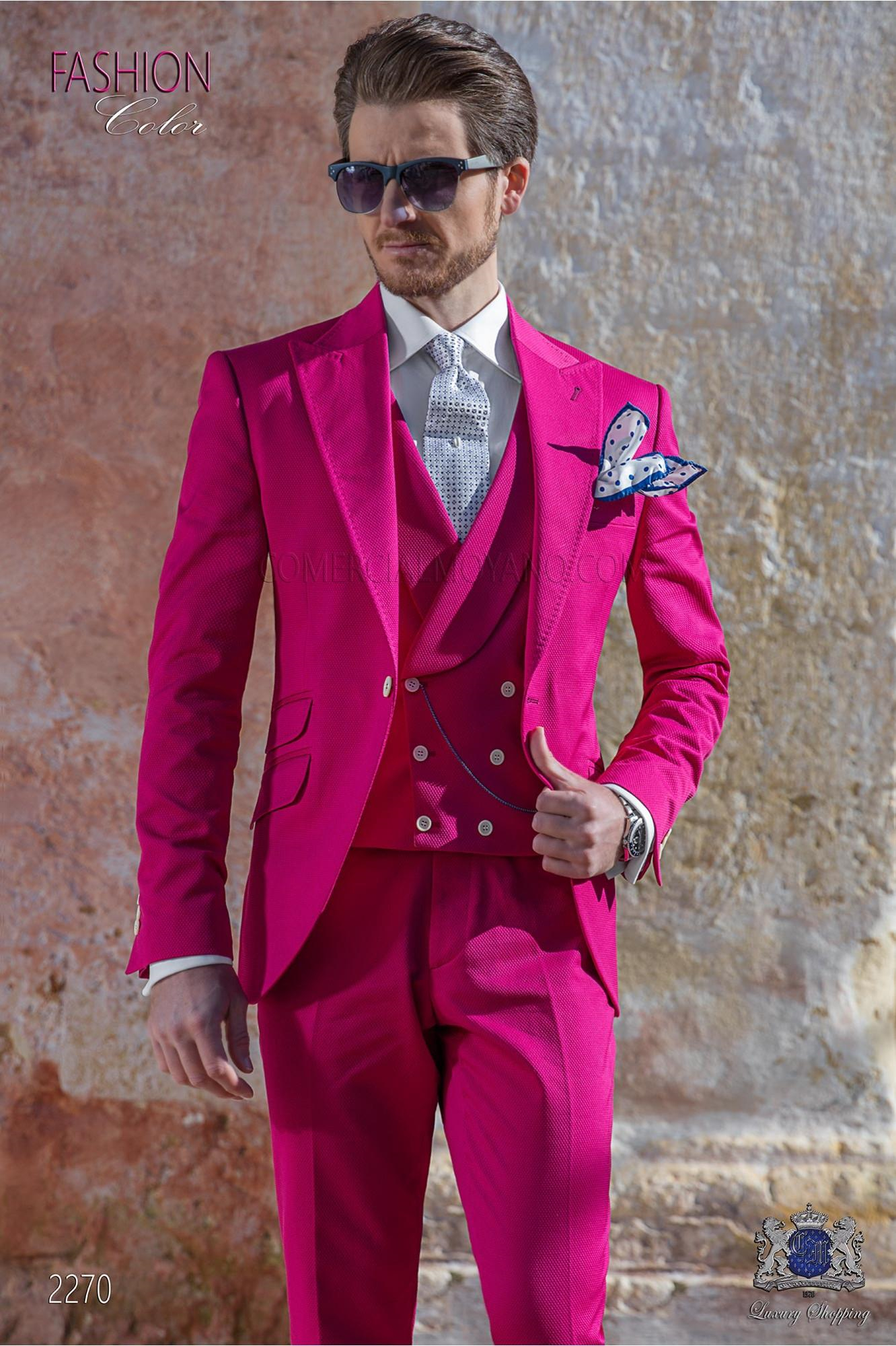 Fashionable One Button Groomsmen Peak Lapel Groom Tuxedos Men Suits Wedding/Prom/Dinner Best Man Blazer(Jacket+Pants+Tie+Vest) 755, Same as image
Fashionable One Button Groomsmen Peak Lapel Groom Tuxedos Men Suits Wedding/Prom/Dinner Best Man Blazer(Jacket+Pants+Tie+Vest) 755, Same as image