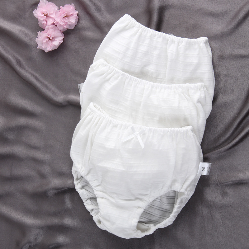2020 new bamboo cotton children's underwear white pure version baby bread pants girls underwear
2020 new bamboo cotton children's underwear white pure version baby bread pants girls underwear