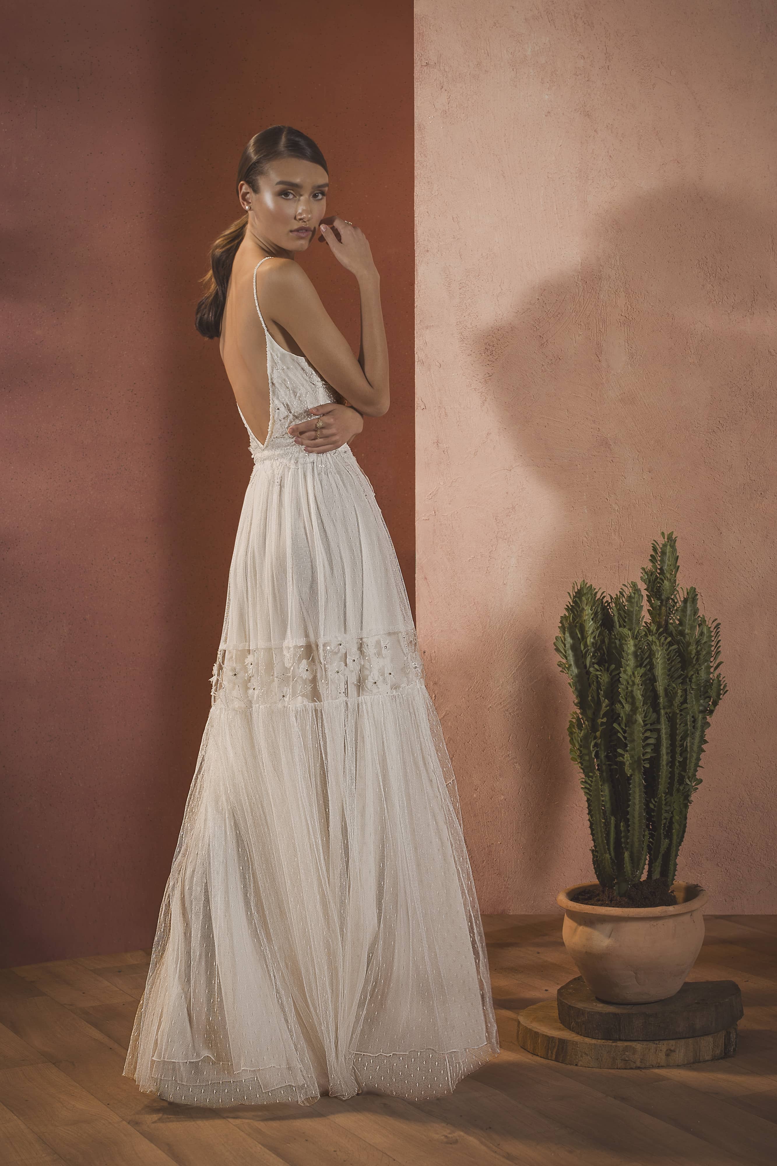 bohemian beading wedding dresses sexy spaghetti neck appliqued boho backless bridal gowns a line tulle wedding dress robe de marie