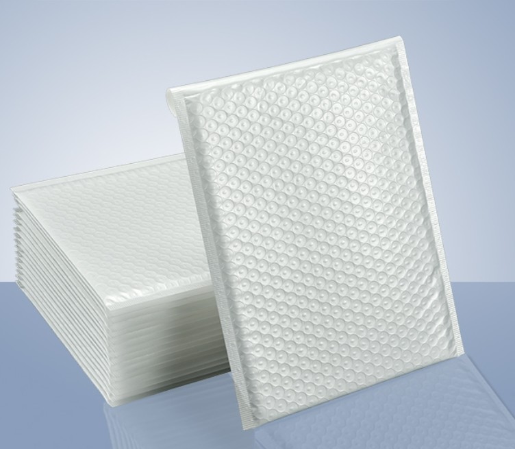 Different Specifications Matte White Bubble Film Envelope Bag Foam Express Delivery Packaging Mailing Envelope Bag Protection