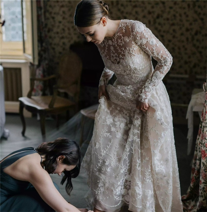 2020 Elegant A Line Wedding Dresses Appliqued Lace Jewel Long Sleeves Illusion Wedding Gown Beach Custom Made Vestidos De Novia