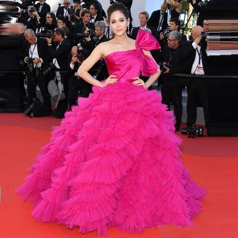 Araya Hargate Ruffles Fuchsia Celebrity Evening Gowns One-shoulder Backless 2019 Prom Dresses Cannes Film Festival Special Occasion Dress