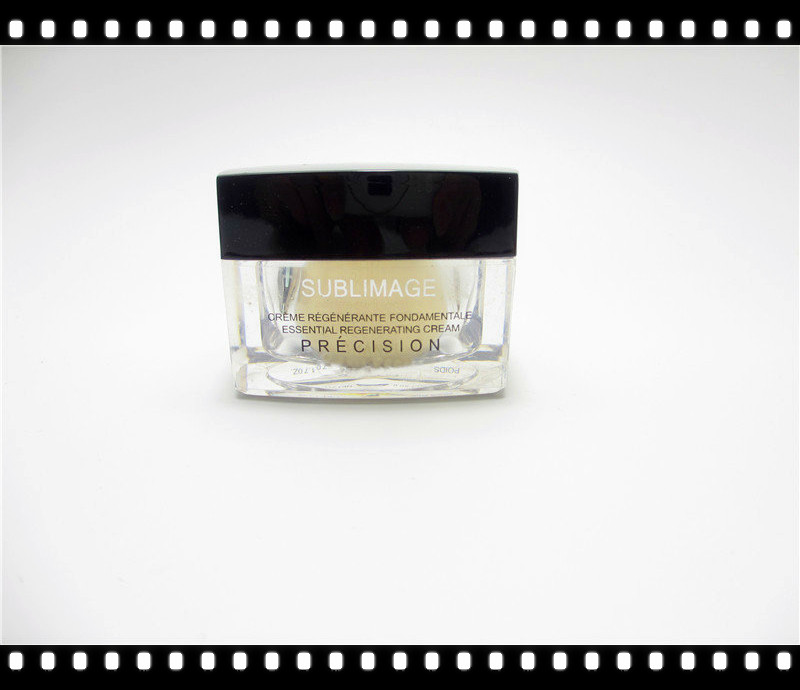 free ship ! Famous Brand Sublimage Essential Regeneration cream top quality Nourish moisturizing deep repairing 50 ml, White
free ship ! Famous Brand Sublimage Essential Regeneration cream top quality Nourish moisturizing deep repairing 50 ml, White