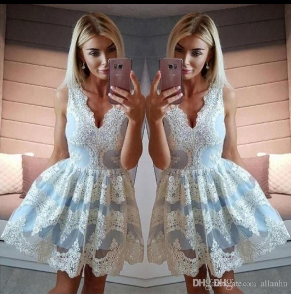 2019 Short Prom Dresses V Neck White Lace Appliqued Custom Made Cheap Cocktail Dress Blue Mini Evening Gowns