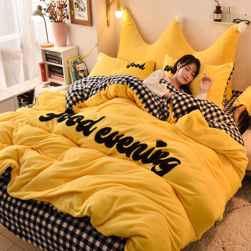 Winter Double-Sided Milk Flannel Four-Piece Bedding Set Crystal Coral Fleece-Bed Sheet
Winter Double-Sided Milk Flannel Four-Piece Bedding Set Crystal Coral Fleece-Bed Sheet