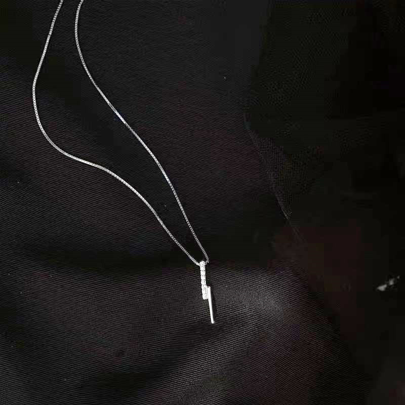 Chokers OKILY Temperament Geometric 925 Sterling Silver Choker Chain Necklace Micro Cubic Zircon Pendant Necklaces For Women Gift
Chokers OKILY Temperament Geometric 925 Sterling Silver Choker Chain Necklace Micro Cubic Zircon Pendant Necklaces For Women Gift