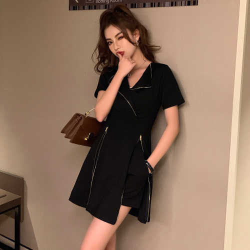 Two Pieces Set Summer 2020 Korean Fashion Zipper A Line Dress Black Shorts 2 Piece Outfits for Women Matching Sets conjunto S177
Two Pieces Set Summer 2020 Korean Fashion Zipper A Line Dress Black Shorts 2 Piece Outfits for Women Matching Sets conjunto S177