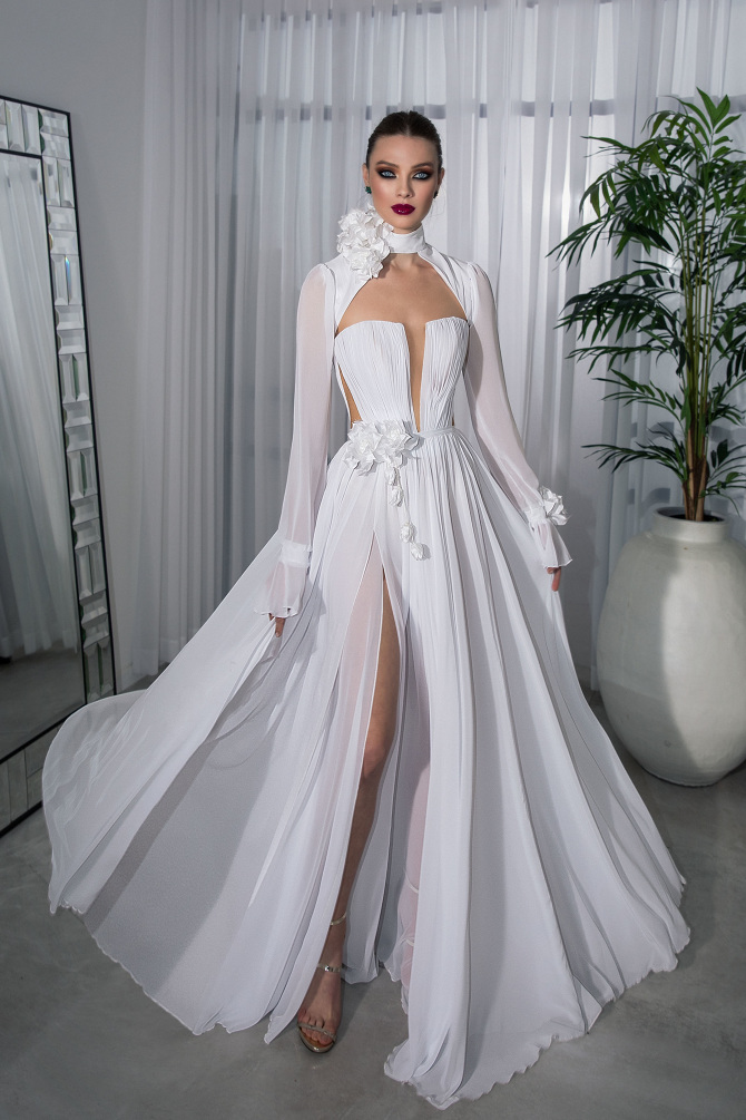 2019 Chiffon Boho Wedding Dresses Long Sleeves High Neck Side Split A Line Bohemian Wedding Dress Flower Custom Made Cheap Bridal Gowns