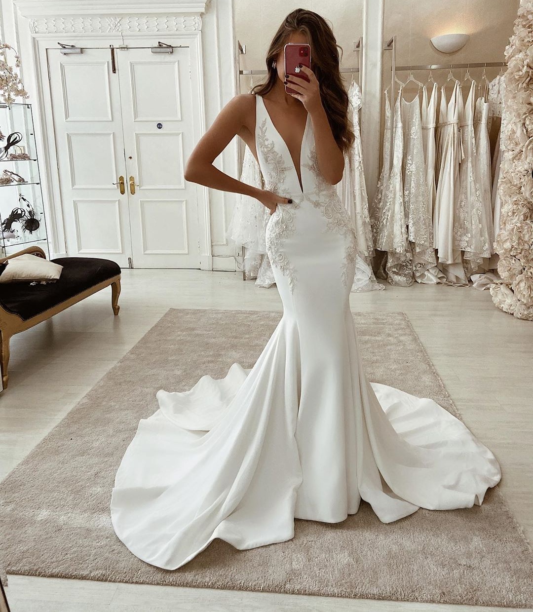 Mermaid Charming Backless Wedding Dresses Deep V Neck Appliqued Bridal Gowns Beaded Sweep Train Trumpet Robe De Marie