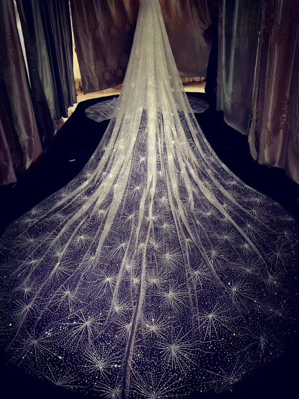 vintage 2019 Sparkling Golden Wedding Veils 3M Long Wedding Bridal Hair Accessories Wedding Accessories Bridesmaid Veils Bridal Accessories