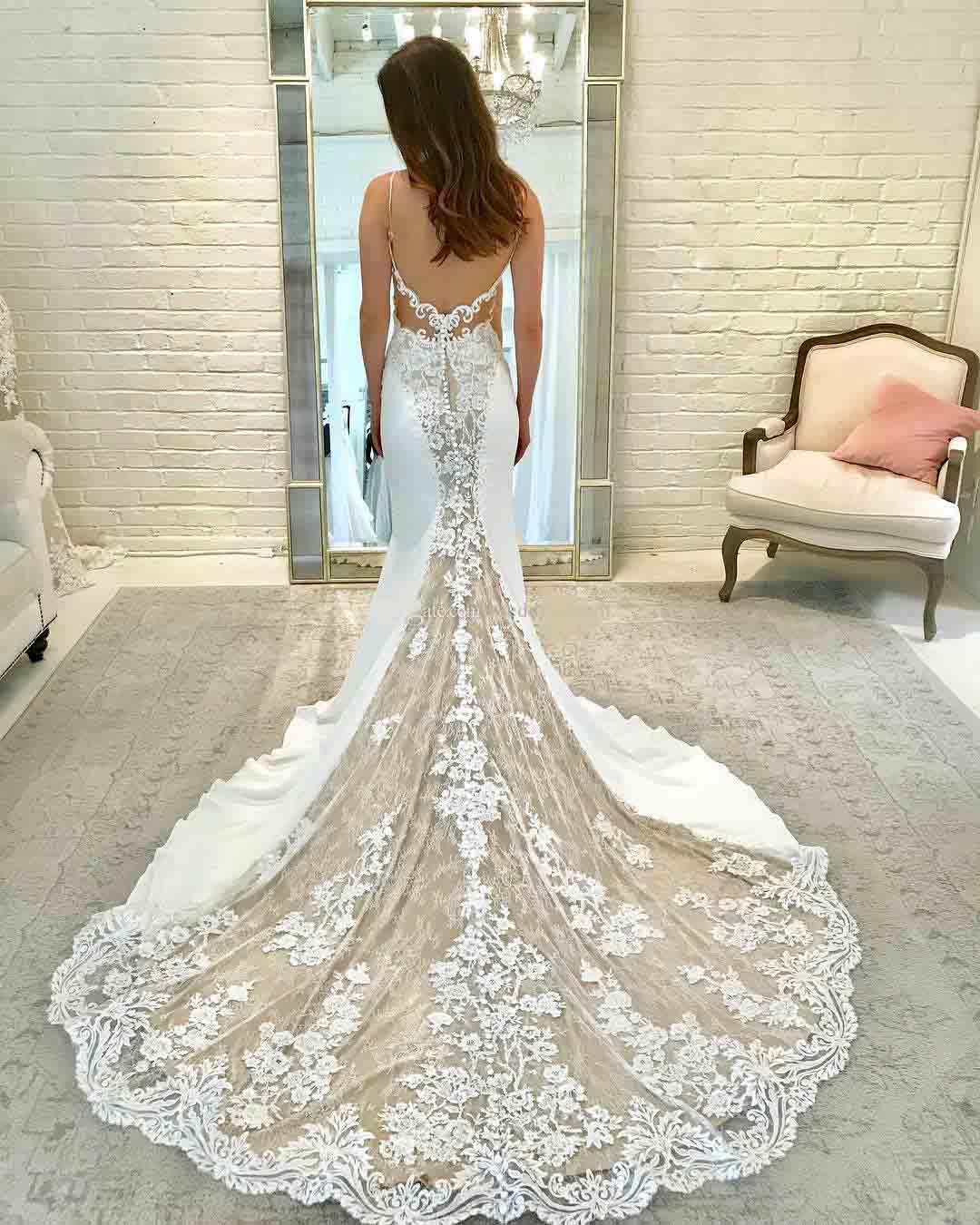 Gorgeous Mermaid Lace Wedding Dresses Plunging Neck Backless Bridal Gowns Court Train Plus Size Beaded Trumpet Vestido De Novia