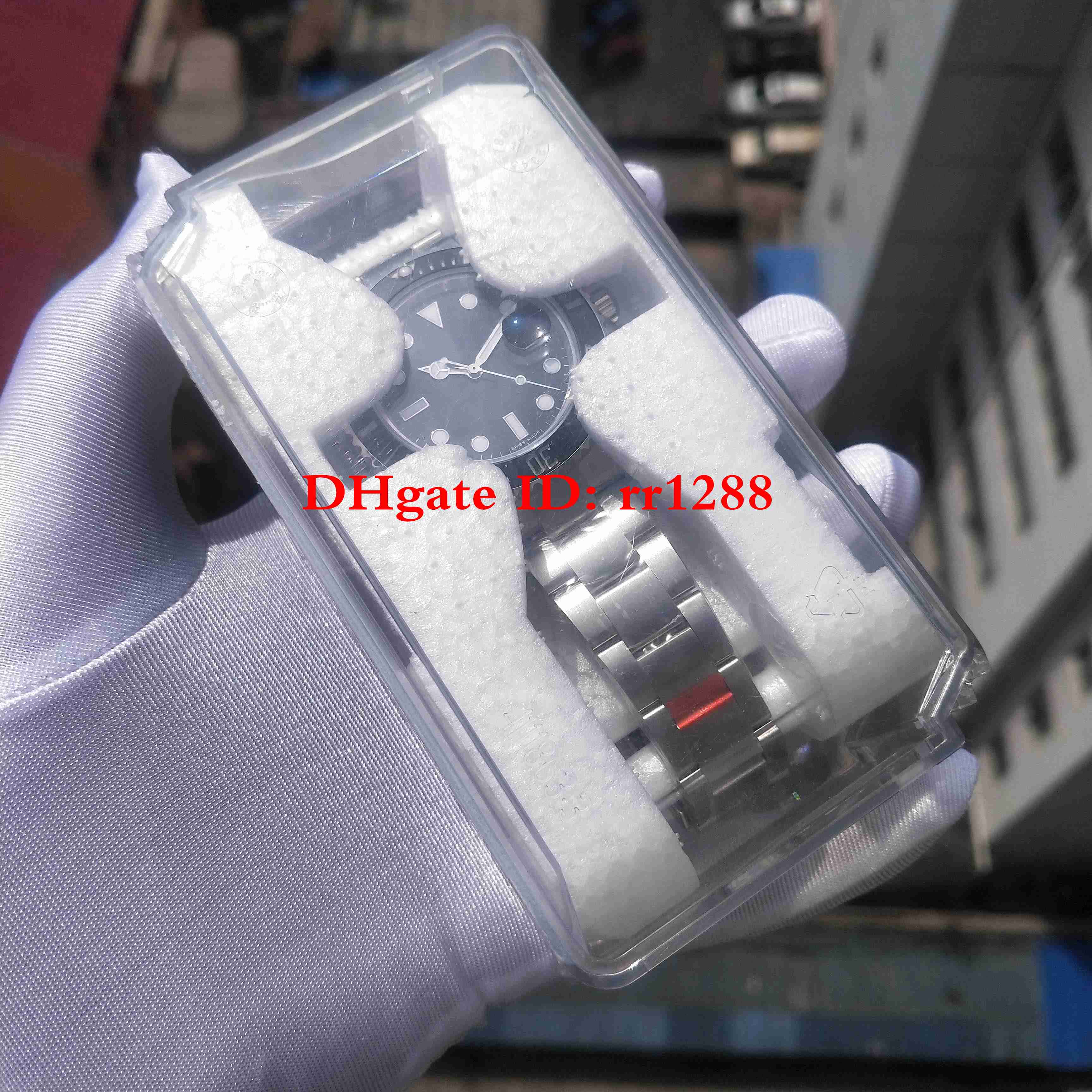 Super N Factory Watch 116610LN 2813 Movement Black Ceramic Bezel Sapphire Glass 40mm 116610 Mens Watches with New original Plastic box
Super N Factory Watch 116610LN 2813 Movement Black Ceramic Bezel Sapphire Glass 40mm 116610 Mens Watches with New original Plastic box