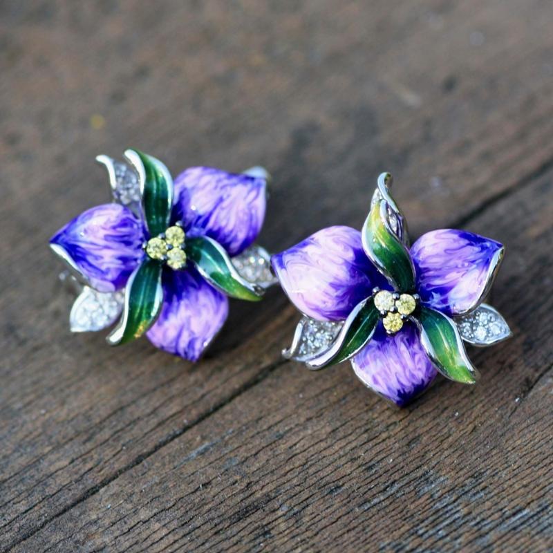 Hoop & Huggie Refined Purple Orchid Flower Enameled Cubic Zirconia Earrings Women Silver Jewelry Anniversary Gift
Hoop & Huggie Refined Purple Orchid Flower Enameled Cubic Zirconia Earrings Women Silver Jewelry Anniversary Gift