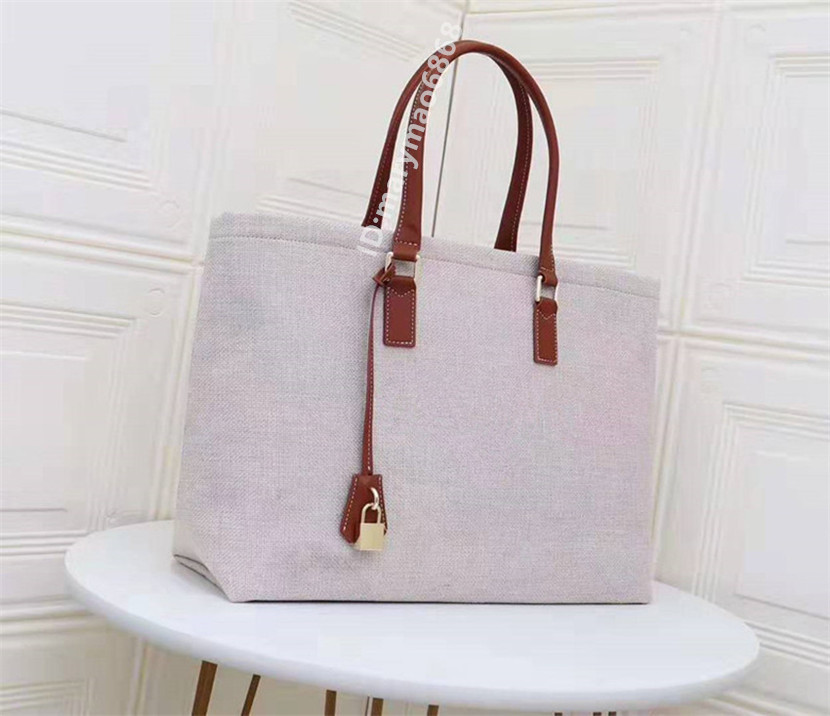 New Fashion Luxury Women Designer Bags Handbag shoulder tote Composite Canvas Cowhide Casual Top Quality Shopping Bag Commuter bag Tote Bag, White
New Fashion Luxury Women Designer Bags Handbag shoulder tote Composite Canvas Cowhide Casual Top Quality Shopping Bag Commuter bag Tote Bag, White