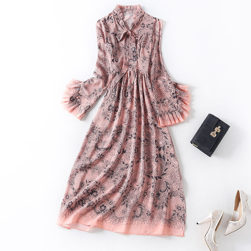 New pure silk dress in the spring of 2020 fine ladies splicing agaric while irregular full ed dress long sleeves, Blue
New pure silk dress in the spring of 2020 fine ladies splicing agaric while irregular full ed dress long sleeves, Blue