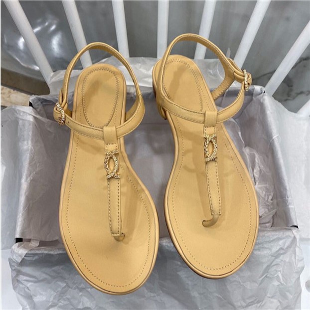 Women Summer sandals fashion Brand hollow lacing Super soft metal button original sexy matt leather Ladies Flat casual travel sandals, Black
Women Summer sandals fashion Brand hollow lacing Super soft metal button original sexy matt leather Ladies Flat casual travel sandals, Black