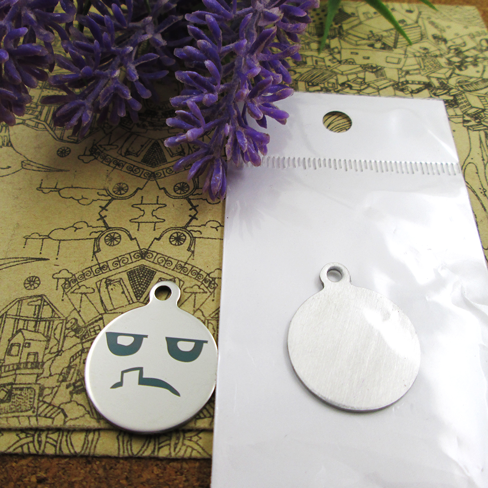 40 pcs--"Jack Skellington faces 2"stainless steel charms more style for choosing DIY Charms pendants for necklace
40 pcs--"Jack Skellington faces 2"stainless steel charms more style for choosing DIY Charms pendants for necklace