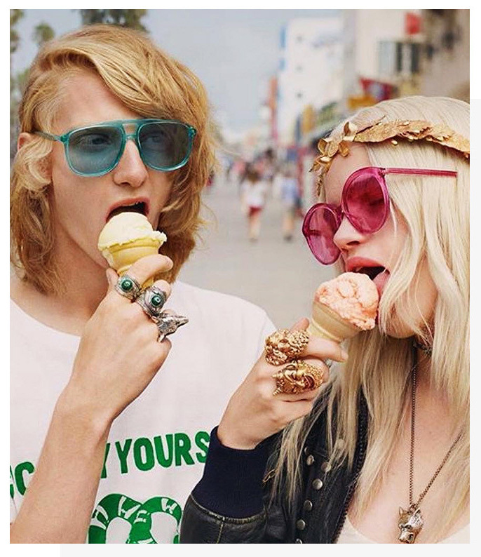 Retro Sunglasses 2020 Full Frame Women Colorful Transparent Retro Sunglass Rectangle Sun Glasses Female Candy Color Eyewears GD5180
Retro Sunglasses 2020 Full Frame Women Colorful Transparent Retro Sunglass Rectangle Sun Glasses Female Candy Color Eyewears GD5180