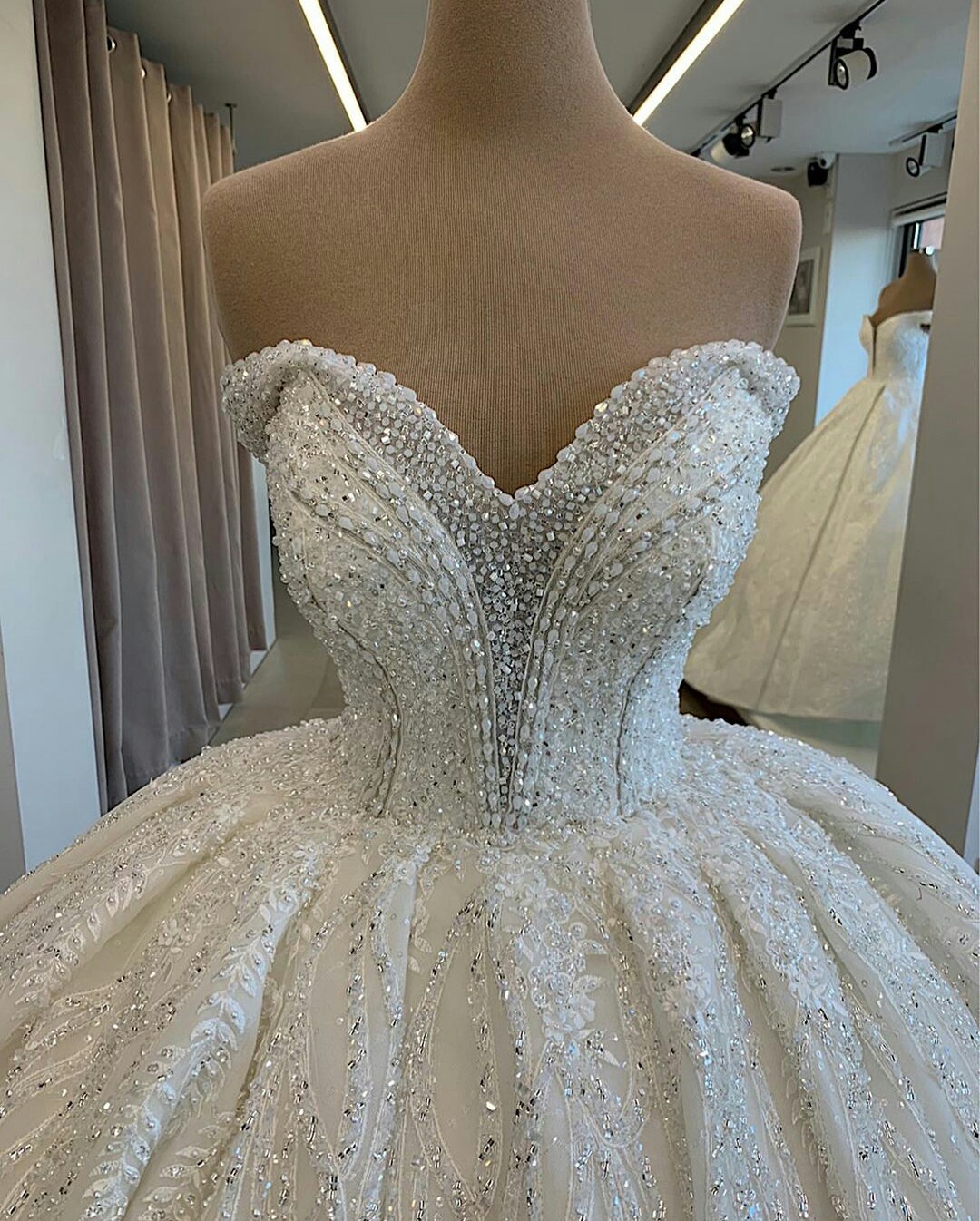 princess plus size wedding dresses sweetheart beading ball gown sweep train train applique sequins lace wedding dress vestido noiva
