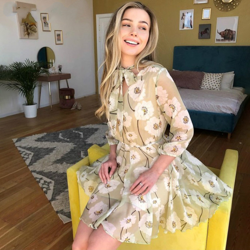 BerryGo Vintage Floral Print Boho Dress Women Casual Long Sleeve Spring Chic Party Dress High Waist Work Wear Office Lady Dress, Pink
BerryGo Vintage Floral Print Boho Dress Women Casual Long Sleeve Spring Chic Party Dress High Waist Work Wear Office Lady Dress, Pink