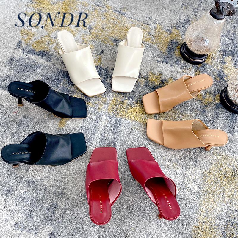 2020 Summer Women Runway Design Fashion Red Black Shoes Square Head Fish Mouth Sandals Wild High-heeled Stiletto Slippers
2020 Summer Women Runway Design Fashion Red Black Shoes Square Head Fish Mouth Sandals Wild High-heeled Stiletto Slippers