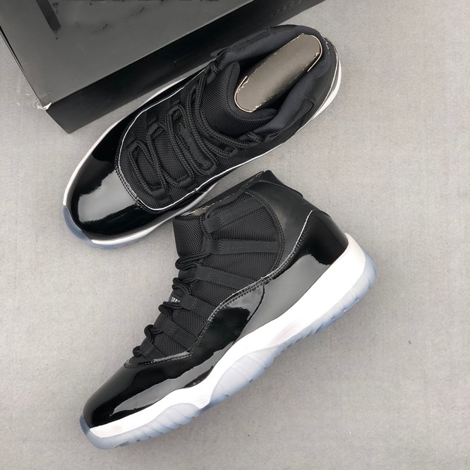 11 Retro Space 378040-003 BLACK CONCORD WHITE size 40-47 fashion trainers new designer sneakers designer shoes
11 Retro Space 378040-003 BLACK CONCORD WHITE size 40-47 fashion trainers new designer sneakers designer shoes
